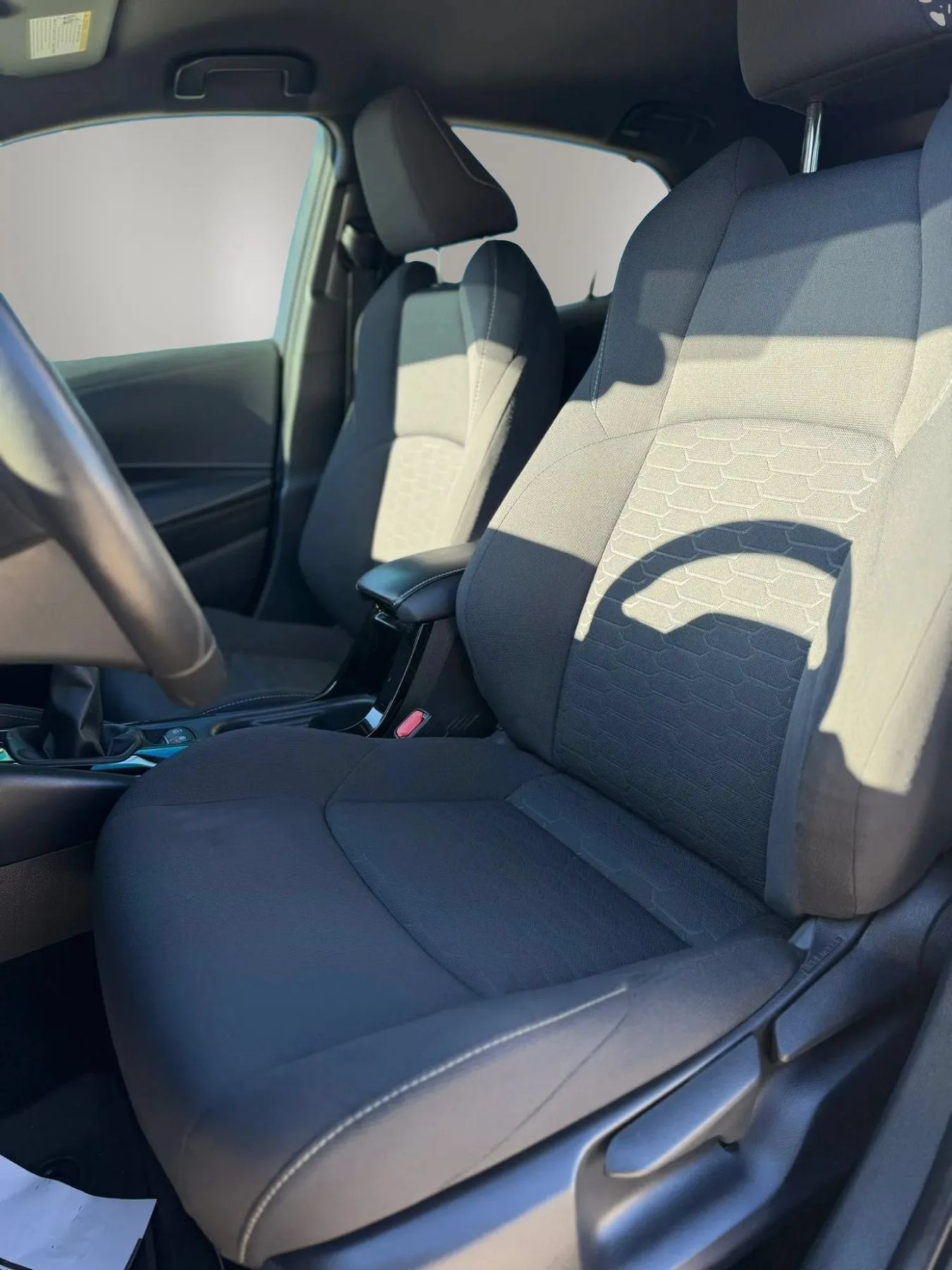 Used 2021 Toyota Corolla SE FWD image 17