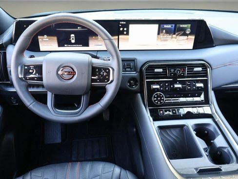 Used 2025 Nissan Armada PRO-4X w/ Pro-4X Premium Package image 16