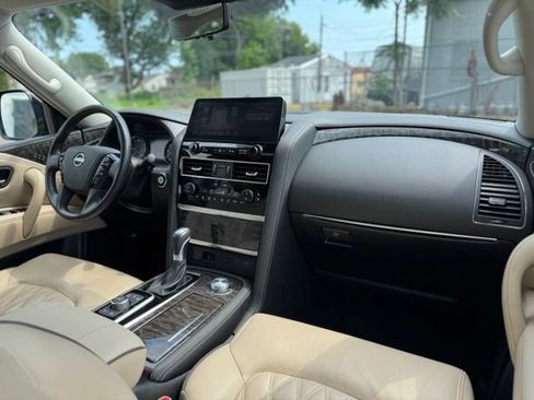 Used 2024 Nissan Armada Platinum AWD/4WD image 19