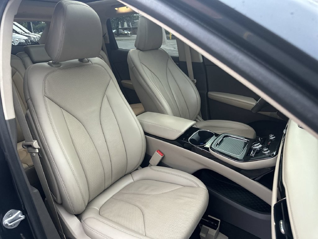 Certified 2021 Lincoln Nautilus Reserve AWD/4WD image 26