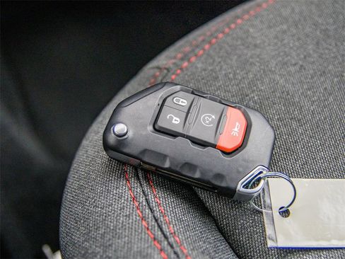 New 2026 Jeep Wrangler Unlimited Rubicon w/ Safety Group image 36