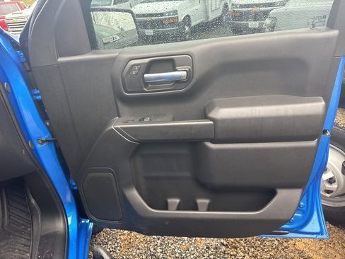 Used 2025 Chevrolet Silverado 1500 Custom w/ Turbomax Blackout Package image 10