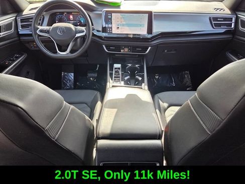 Used 2024 Volkswagen Atlas Cross Sport SE FWD image 13