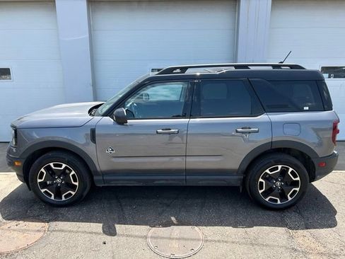 Used 2023 Ford Bronco Sport Outer Banks w/ Tech Package AWD/4WD image 3