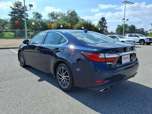 Used 2016 Lexus ES 350 w/ Luxury Package w/Wood Trim FWD image 7