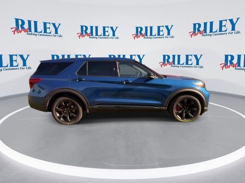 Certified 2021 Ford Explorer ST w/ Equipment Group 401A image 9