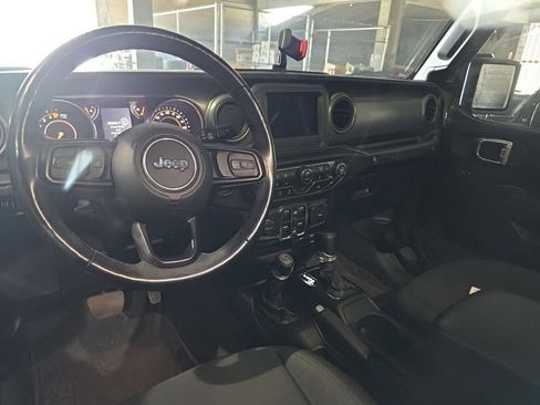 Used 2022 Jeep Wrangler Unlimited Sport AWD/4WD image 6
