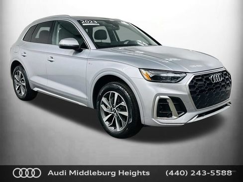 Certified 2023 Audi Q5 2.0T Premium w/ Convenience Package AWD/4WD image 1