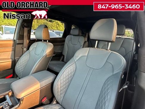 Used 2025 Kia Sorento SX Prestige AWD/4WD image 12