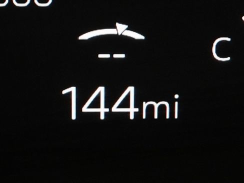 Used 2025 GMC Yukon Elevation w/ LPO, Yukon Black Package image 23