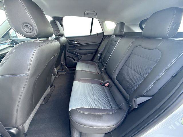 Used 2026 Chevrolet Trax LT FWD image 23