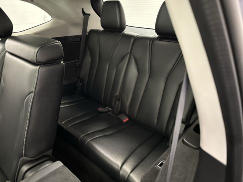 Used 2022 Acura MDX SH-AWD w/ Technology Package image 24