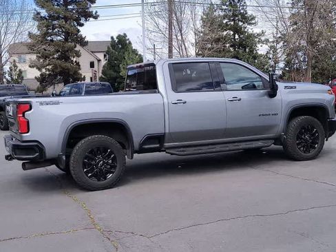 Used 2025 Chevrolet Silverado 2500 LTZ w/ Trail Boss Package image 9