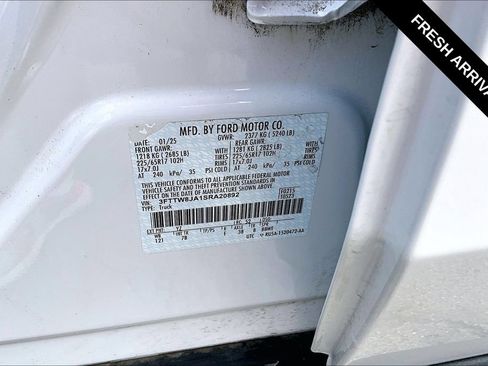 Used 2025 Ford Maverick XLT w/ Equipment Group 302A AWD/4WD image 18