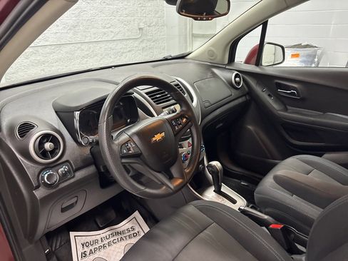Used 2016 Chevrolet Trax LT image 15