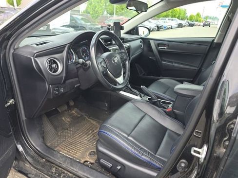 Used 2018 Toyota Corolla XSE FWD image 15