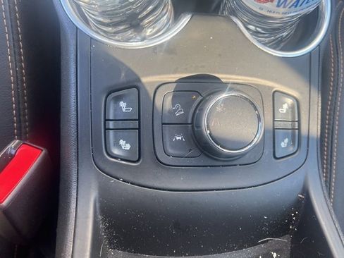 Used 2020 GMC Terrain SLT w/ Preferred Package image 12