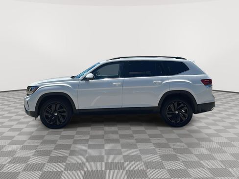 Used 2023 Volkswagen Atlas SE w/ Panoramic Sunroof Package AWD/4WD image 8
