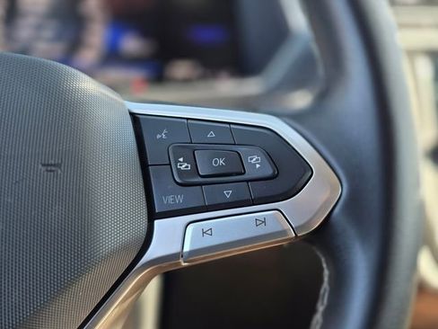 Used 2024 Volkswagen Tiguan Wolfsburg Edition image 30