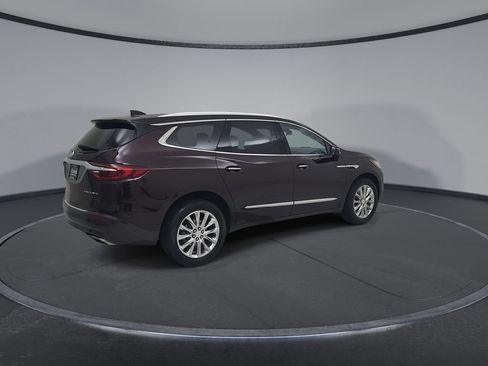 Used 2018 Buick Enclave Premium FWD image 17