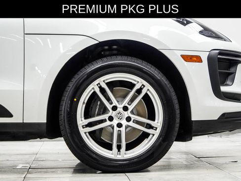 Used 2023 Porsche Macan AWD/4WD image 8