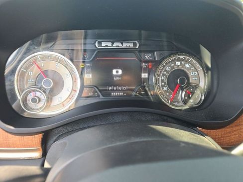 Used 2022 RAM 2500 Limited AWD/4WD image 13