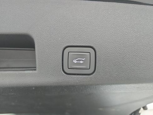 Used 2026 Chevrolet Traverse Z71 w/ Driver Confidence Package AWD/4WD image 14