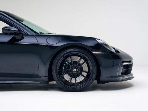 Used 2024 Porsche 911 Carrera GTS image 20