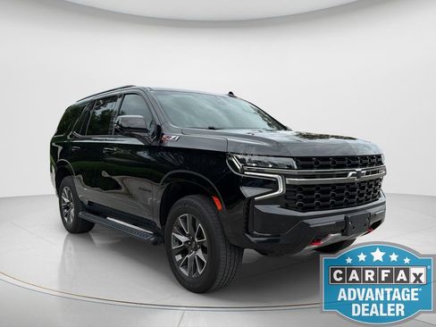 Used 2021 Chevrolet Tahoe Z71 w/ Z71 Signature Package AWD/4WD image 3
