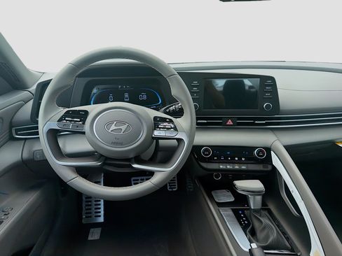 New 2026 Hyundai Elantra Sport FWD image 15