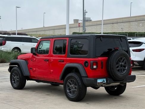 Used 2025 Jeep Wrangler Unlimited Sport AWD/4WD image 8
