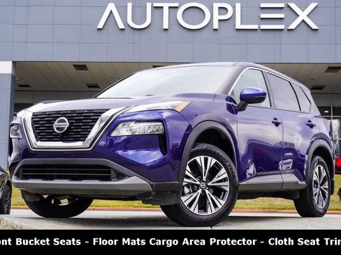 Used 2021 Nissan Rogue SV image 1