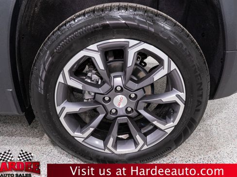 Used 2025 GMC Terrain Elevation w/ Elevation Premium Package image 10