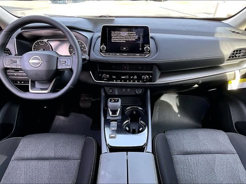 New 2026 Nissan Rogue SV image 5