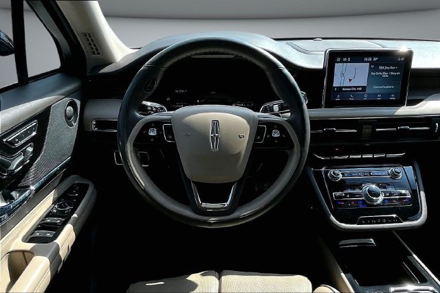 Used 2022 Lincoln Corsair Reserve w/ Equipment Group 201A AWD/4WD image 8