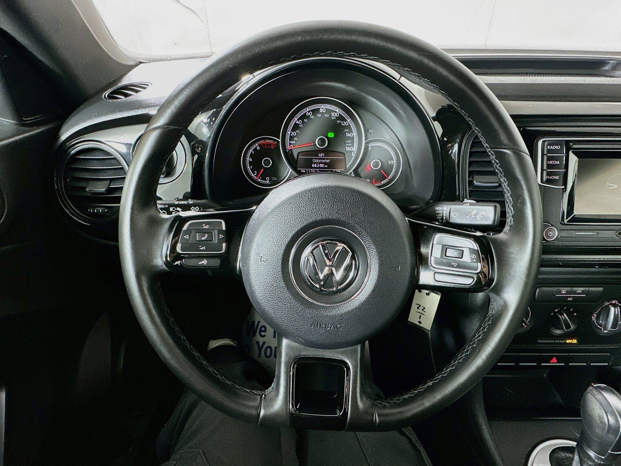 Used 2017 Volkswagen Beetle 1.8T Classic FWD image 11