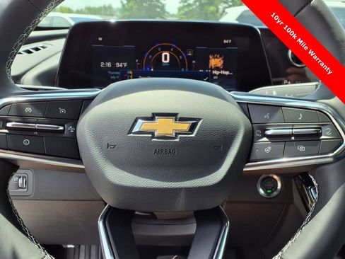 New 2025 Chevrolet Traverse LT w/ Driver Confidence Package image 25