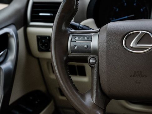 Used 2015 Lexus GX 460 w/ Premium Package AWD/4WD image 18