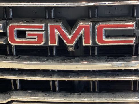 Used 2021 GMC Yukon XL SLT w/ SLT Premium Package AWD/4WD image 10