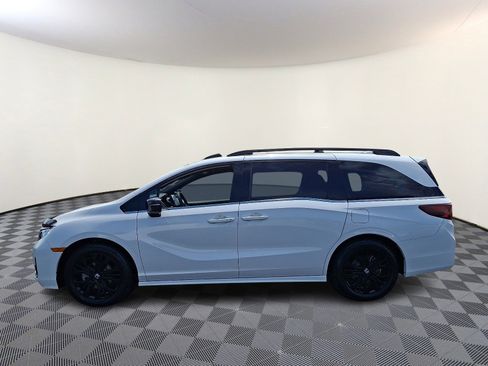 Used 2025 Honda Odyssey Sport-L image 4
