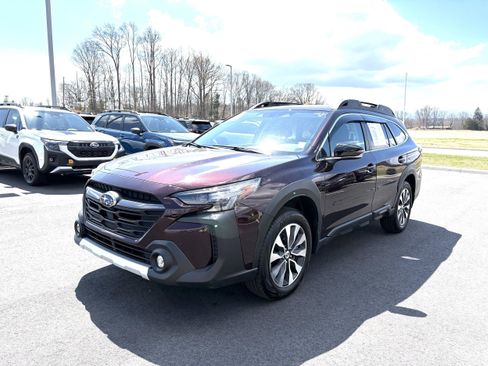 Used 2025 Subaru Outback Limited w/ Popular Package #2 image 3