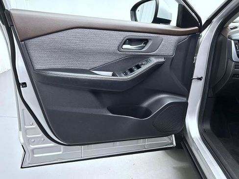 Certified 2023 Nissan Rogue SV AWD/4WD image 9