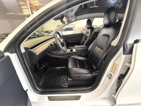Used 2021 Tesla Model Y Long Range AWD/4WD image 20