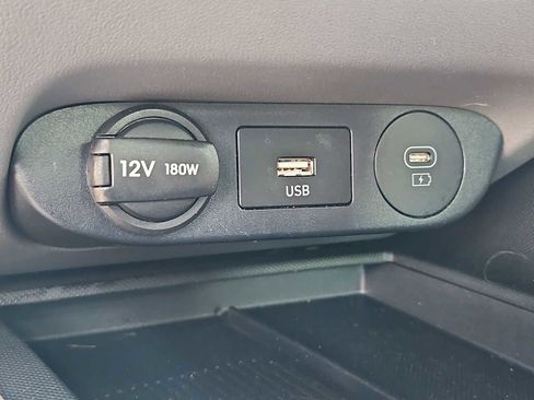 Certified 2025 Hyundai Elantra Sport image 30