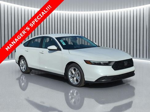 Certified 2025 Honda Accord LX image 1