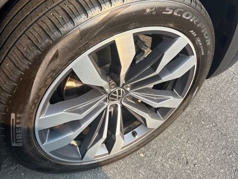 Used 2021 Volkswagen Atlas SEL Premium AWD/4WD image 16