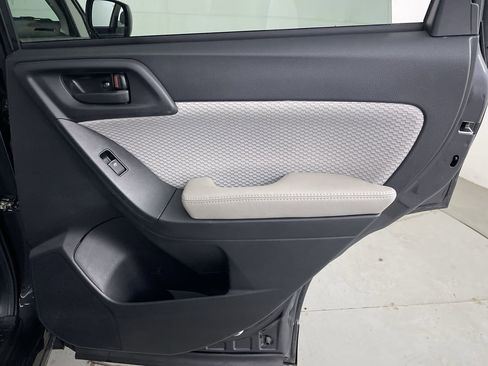 Used 2018 Subaru Forester 2.5i Premium AWD/4WD image 22