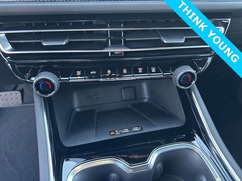 New 2026 Chevrolet Traverse High Country image 27