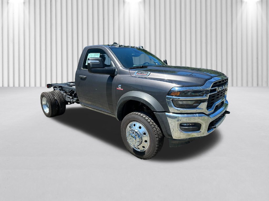 New 2026 RAM 4500 Tradesman w/ Chrome Appearance Group AWD/4WD image 2