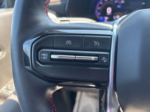 Used 2024 Chevrolet Colorado Z71 w/ Z71 Convenience Package 2 image 40